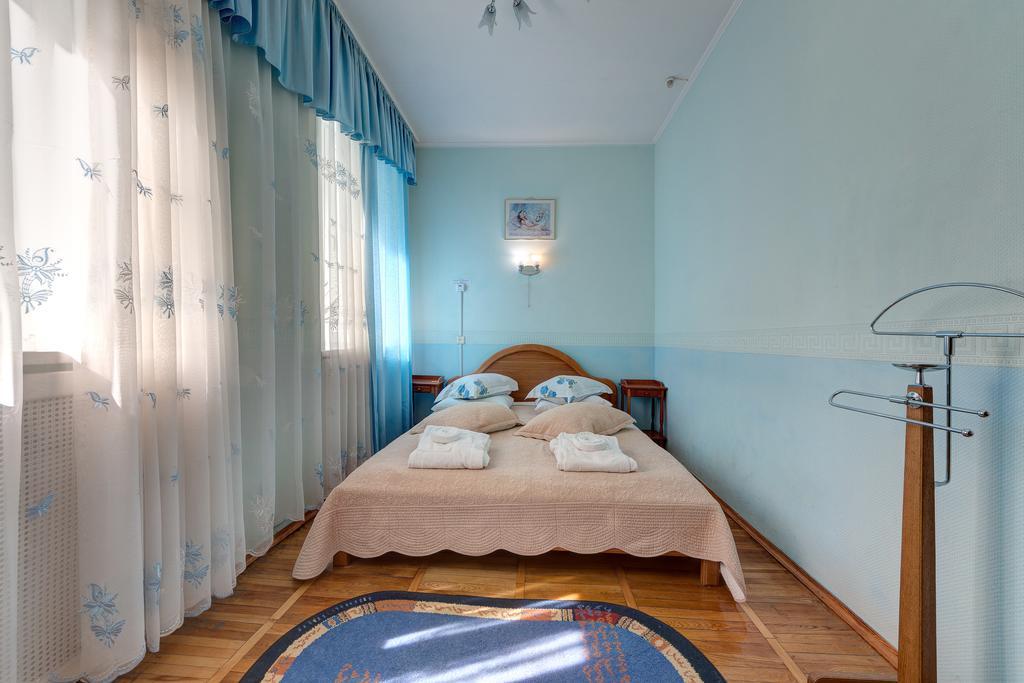 Aleksandria Hotel Kiev Eksteriør billede