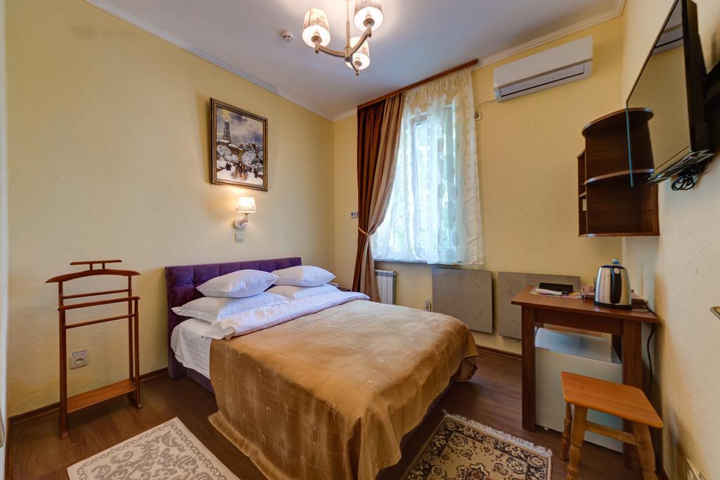 Aleksandria Hotel Kiev Eksteriør billede