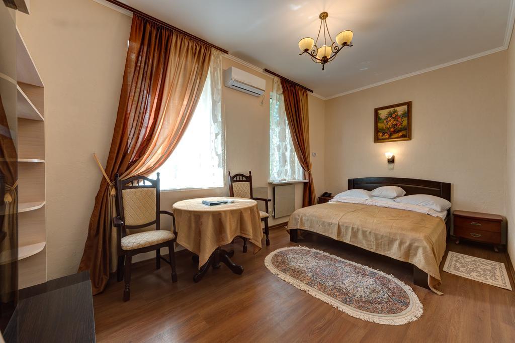 Aleksandria Hotel Kiev Eksteriør billede